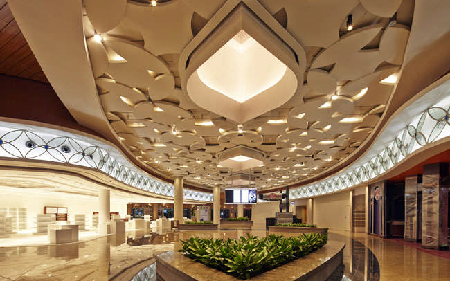 http://mydecorative.com/wp-content/uploads/2014/08/mumbai-t2-airport-terminal.jpg
