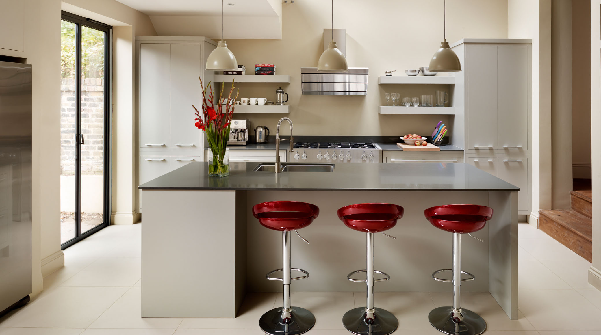 How To Create An Ideal Kitchen For Parties | My Decorative