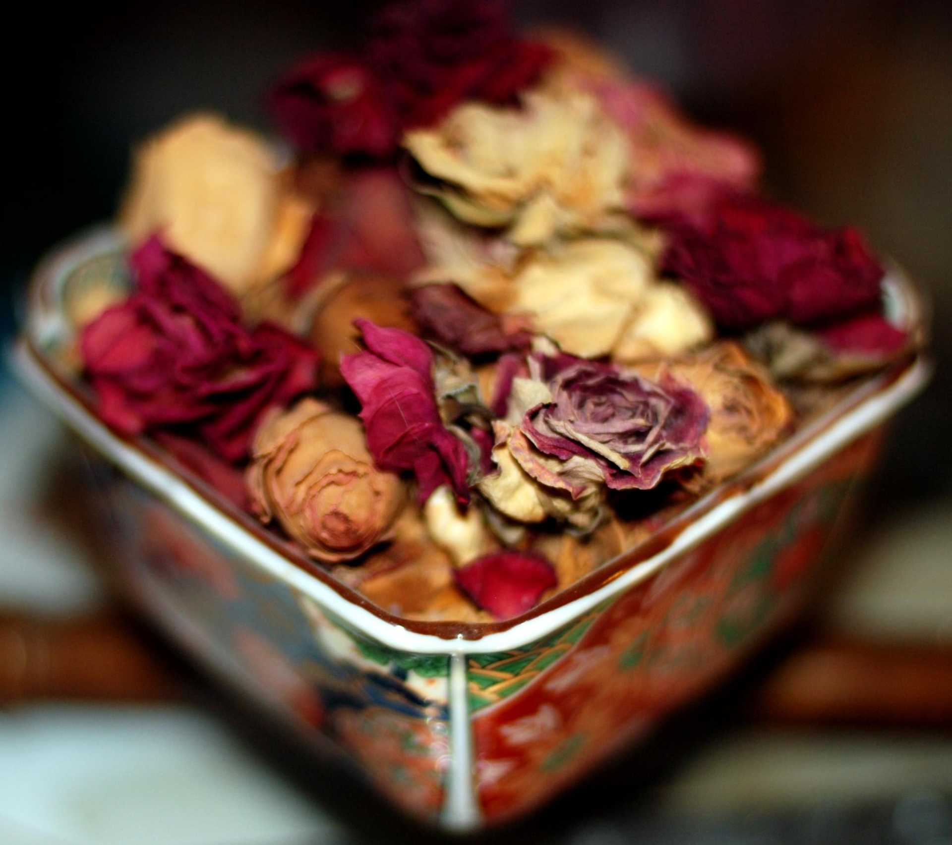 Make Rose Potpourri At Home My Decorative