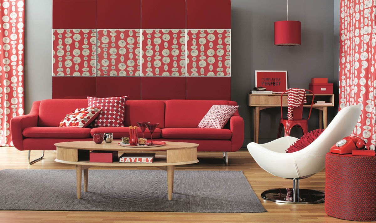 Modern Red Color Decoration in Sofa and Wall