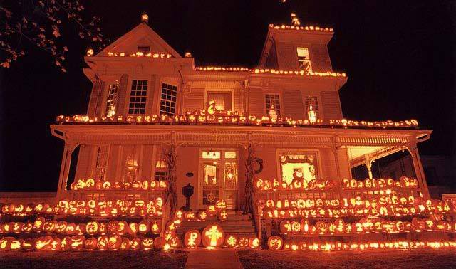 outdoor-house-halloween | My Decorative