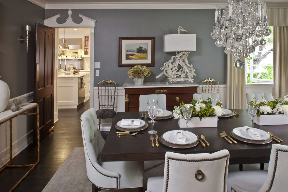 brass-accents-in-traditional-dining-room
