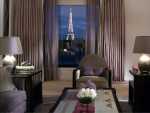 au-plaza-athenee-terrace-eiffel-suite-bedroom