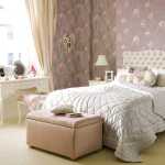 cozy-and-chic-bedroom-interior-with-floral-wall-pattern-design-ideas