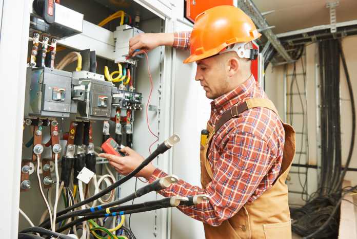 Domestic electrical installation jobs
