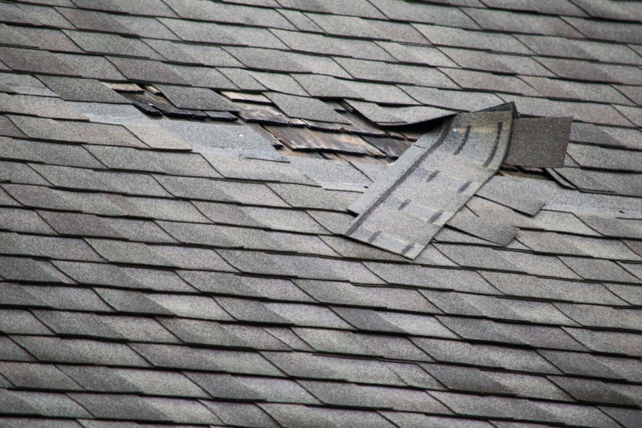 8 Signs Your Roof Needs Emergency Repairs My Decorative