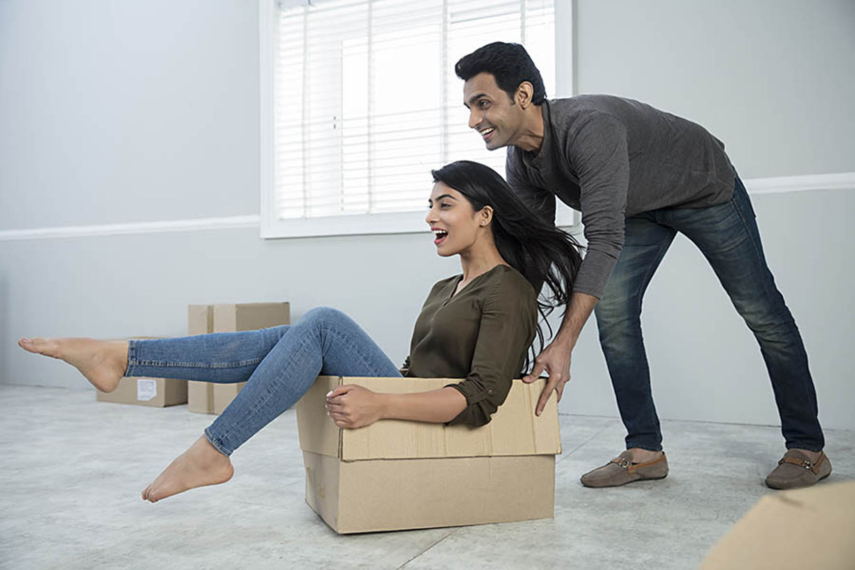 Key Factors You Should Consider Before Hiring A Moving Company | My  Decorative