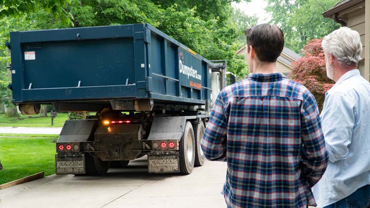 5 Things To Consider When Hiring Dumpster Rental Services | My Decorative
